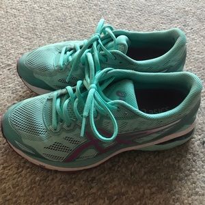 ASICS Duomax Sneakers